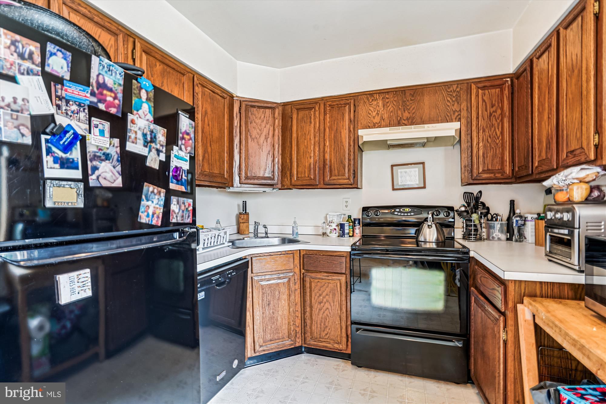 1710 TYVALE COURT