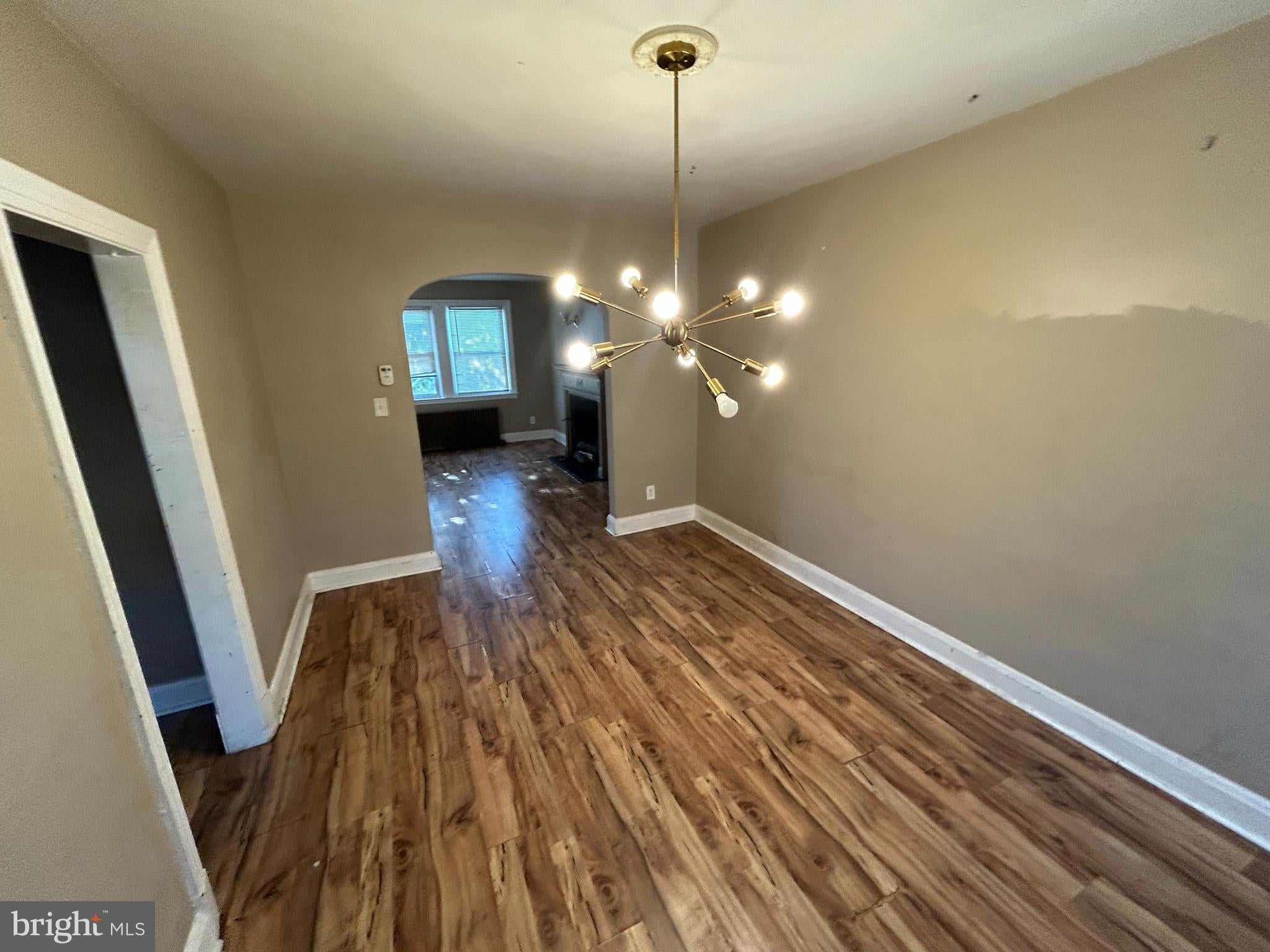 4 N BERNICE AVENUE