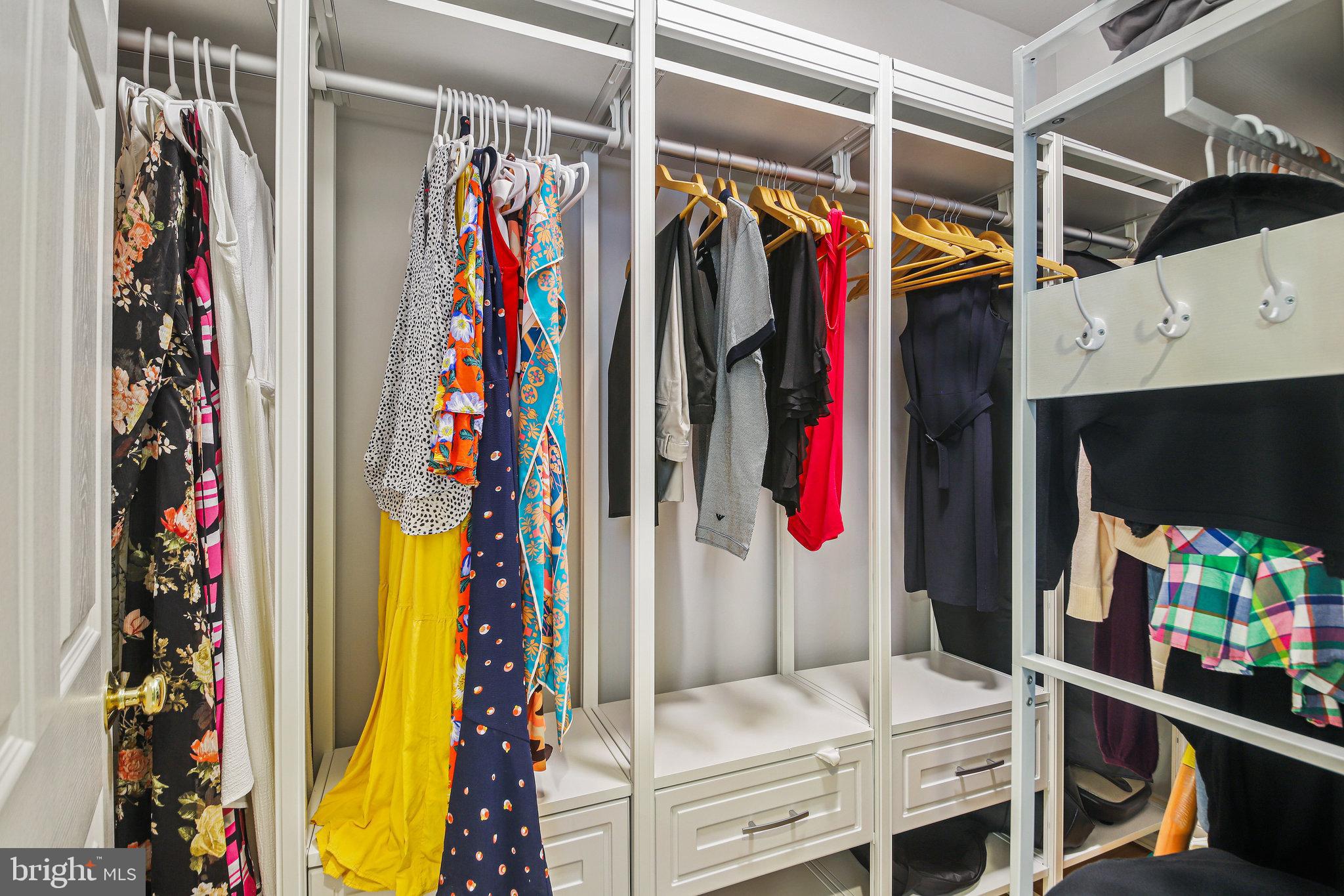 DOMINION VALLEY COUNTRY CLUB - Residential