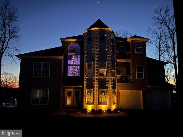 8 LONGVIEW AVENUE
