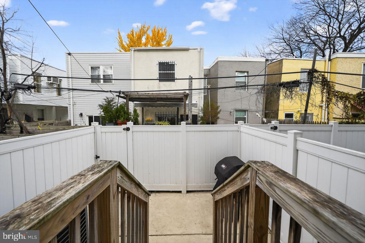 POINT BREEZE - Residential