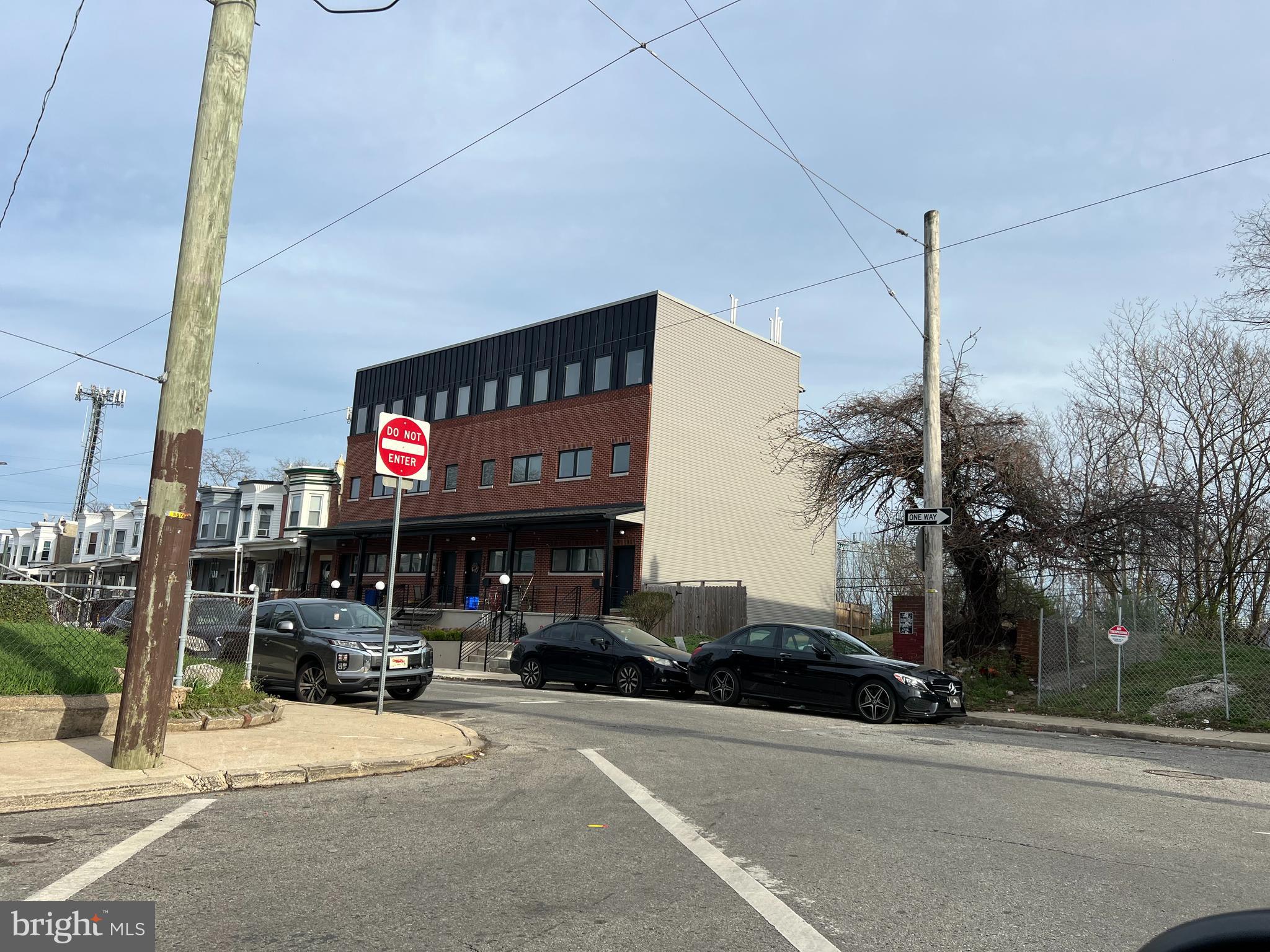 WEST PHILADELPHIA - Land