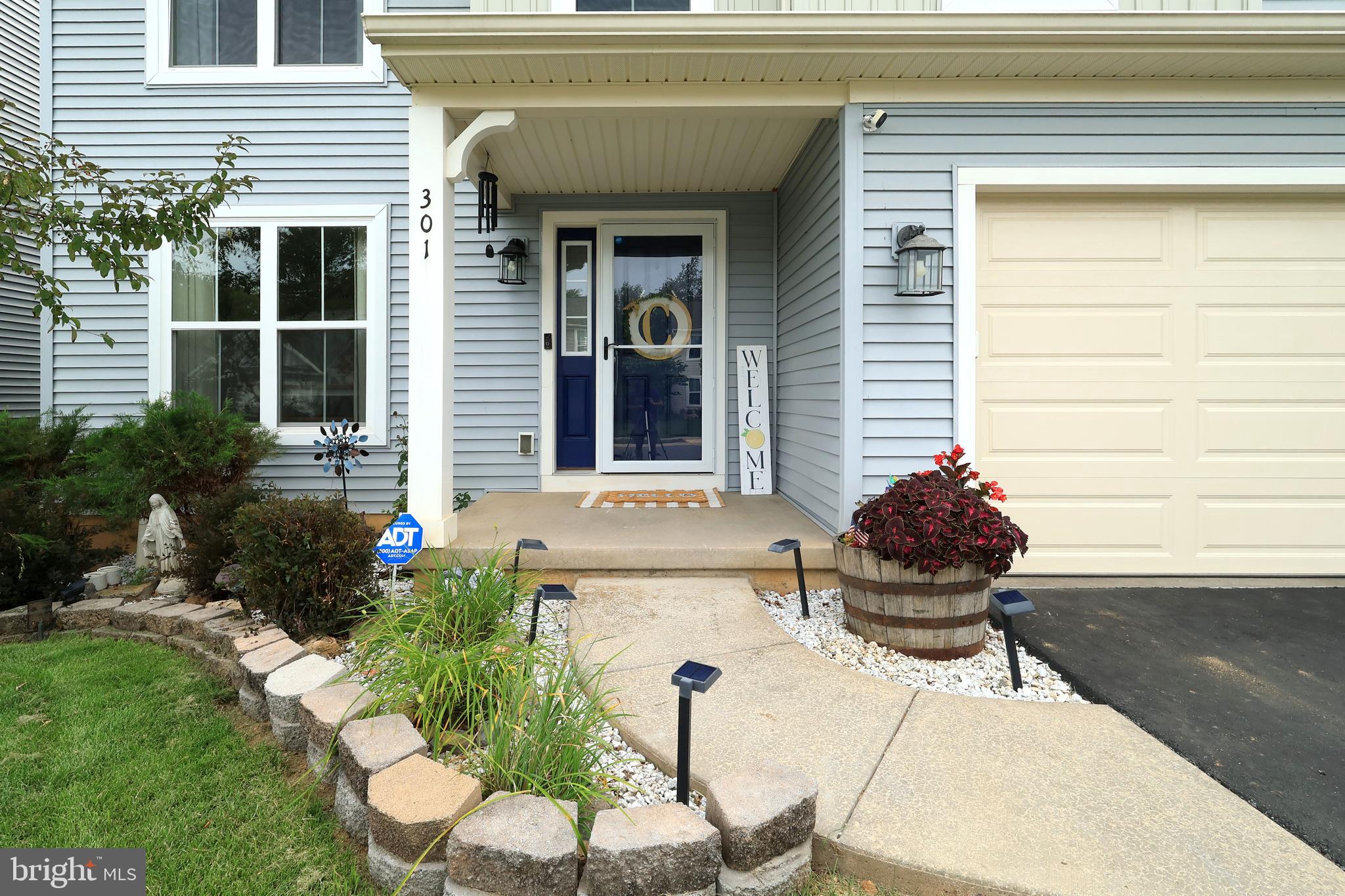 301 AMBERLEIGH LANE