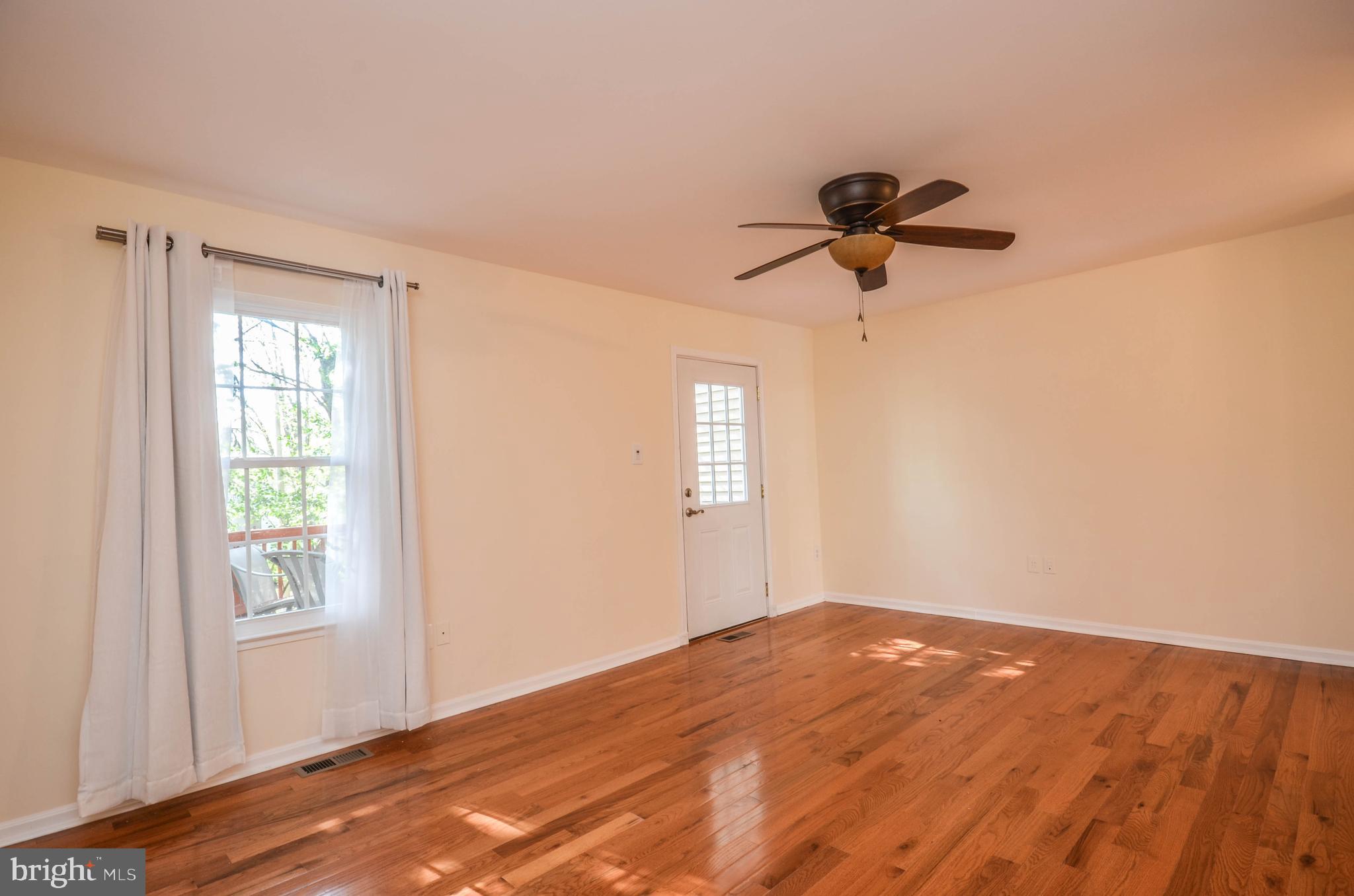 GUNNERS VIEW - Residential Lease