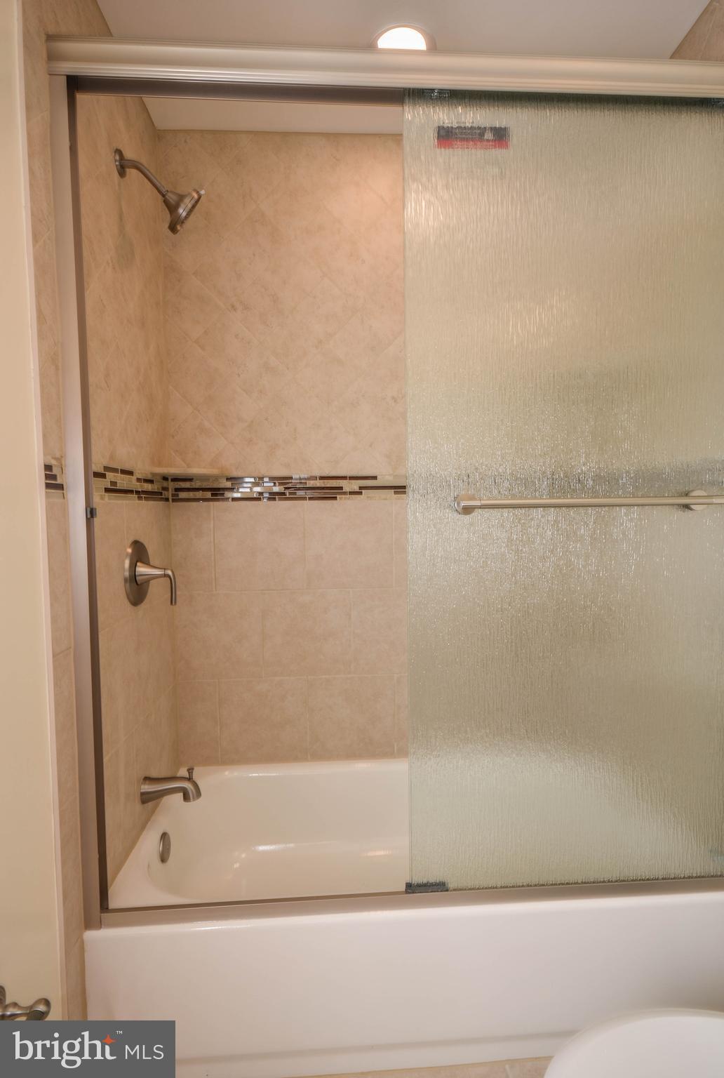 GUNNERS VIEW - Residential Lease