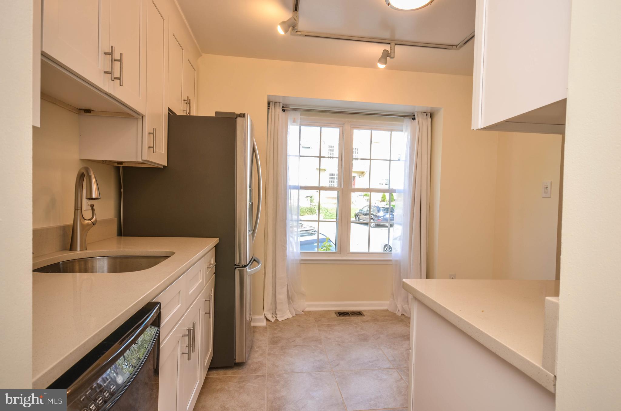 GUNNERS VIEW - Residential Lease