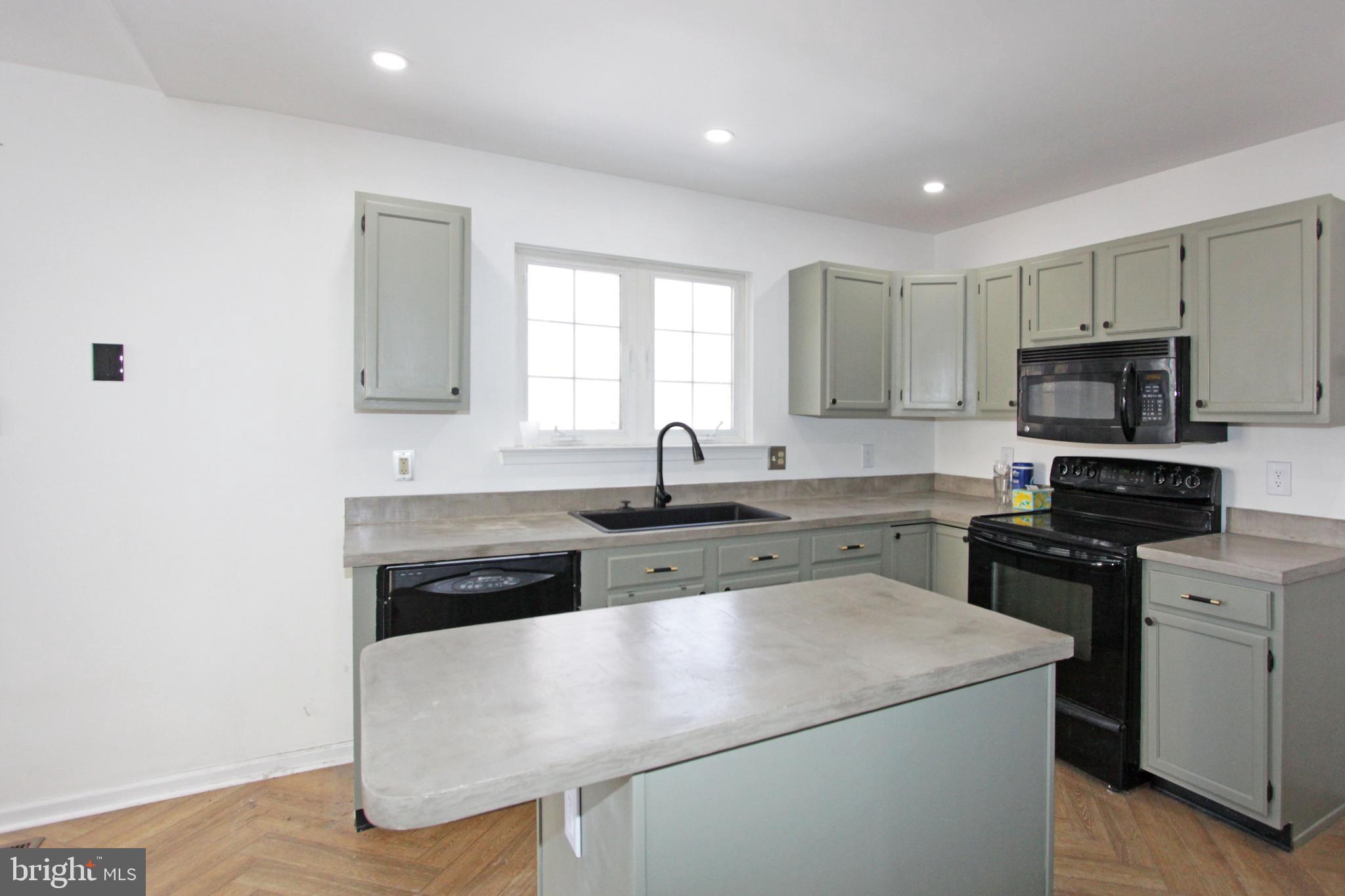 GRAY ACRES - Residential