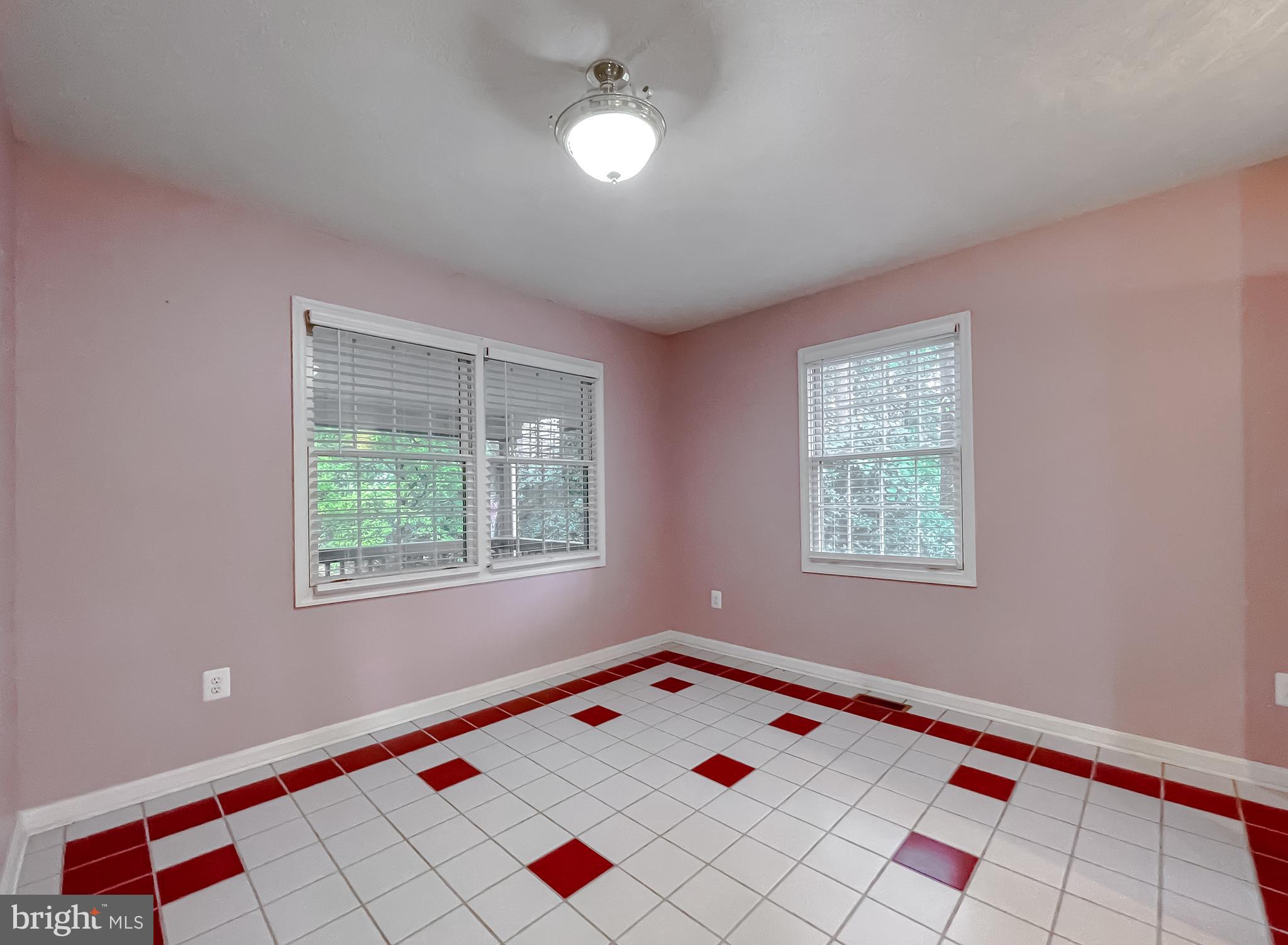 LONG BEACH HEIGHTS - Residential