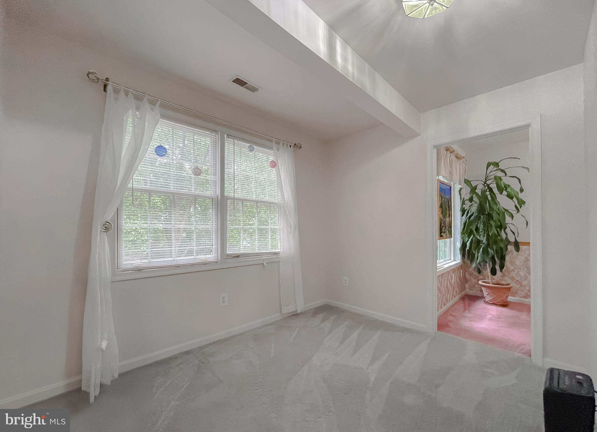 LONG BEACH HEIGHTS - Residential