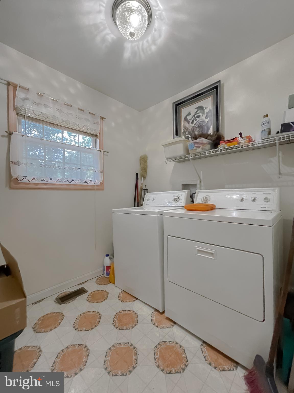 LONG BEACH HEIGHTS - Residential