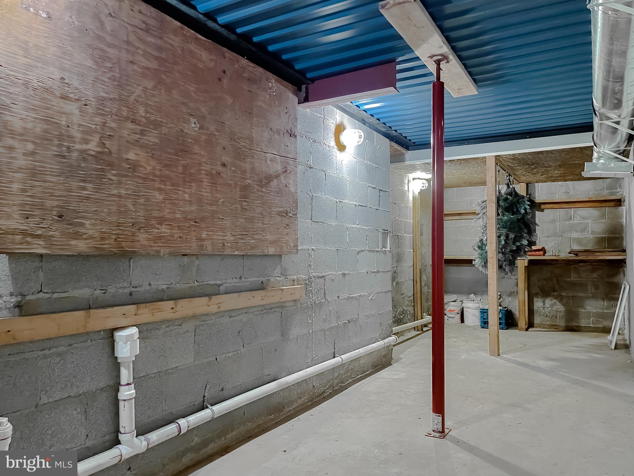 LONG BEACH HEIGHTS - Residential