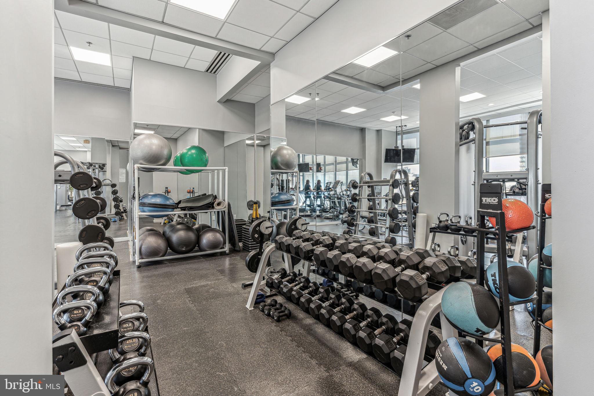 2101 MARKET STREET 801