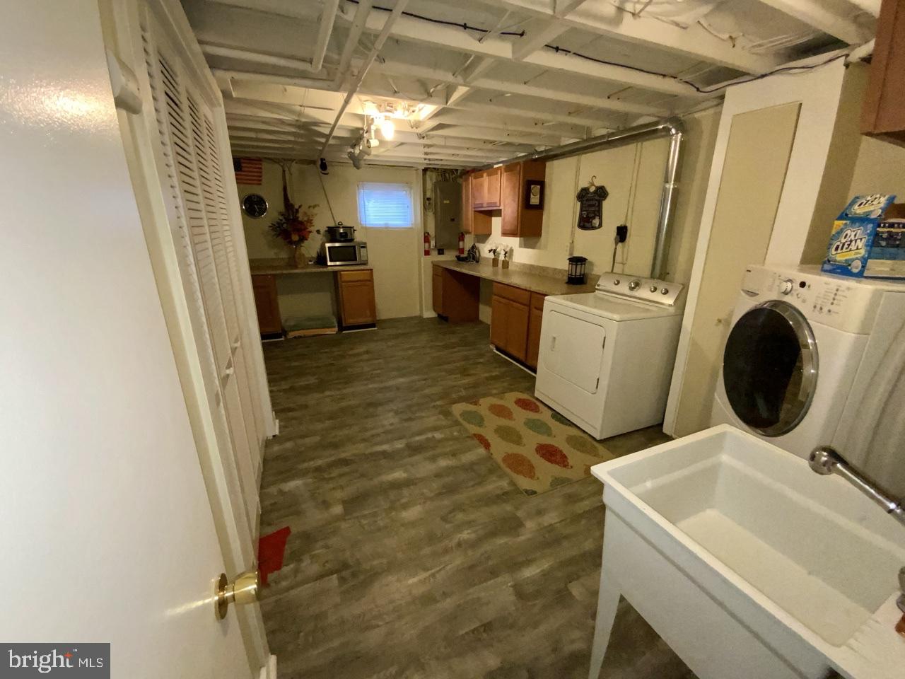 DIAMOND COURTS - Residential