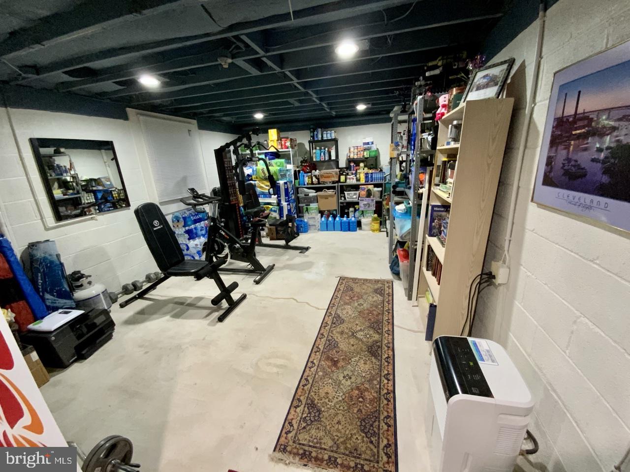 DIAMOND COURTS - Residential