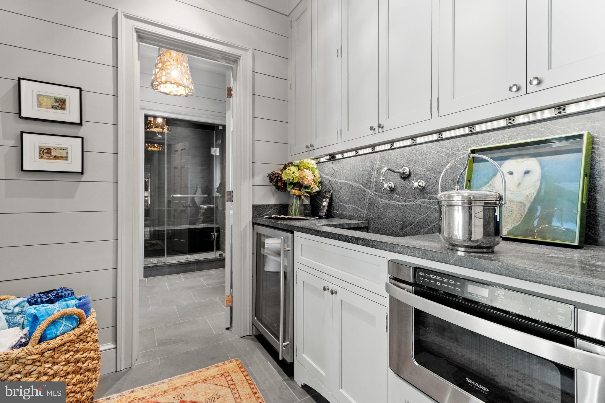 WESLEY HEIGHTS - Residential