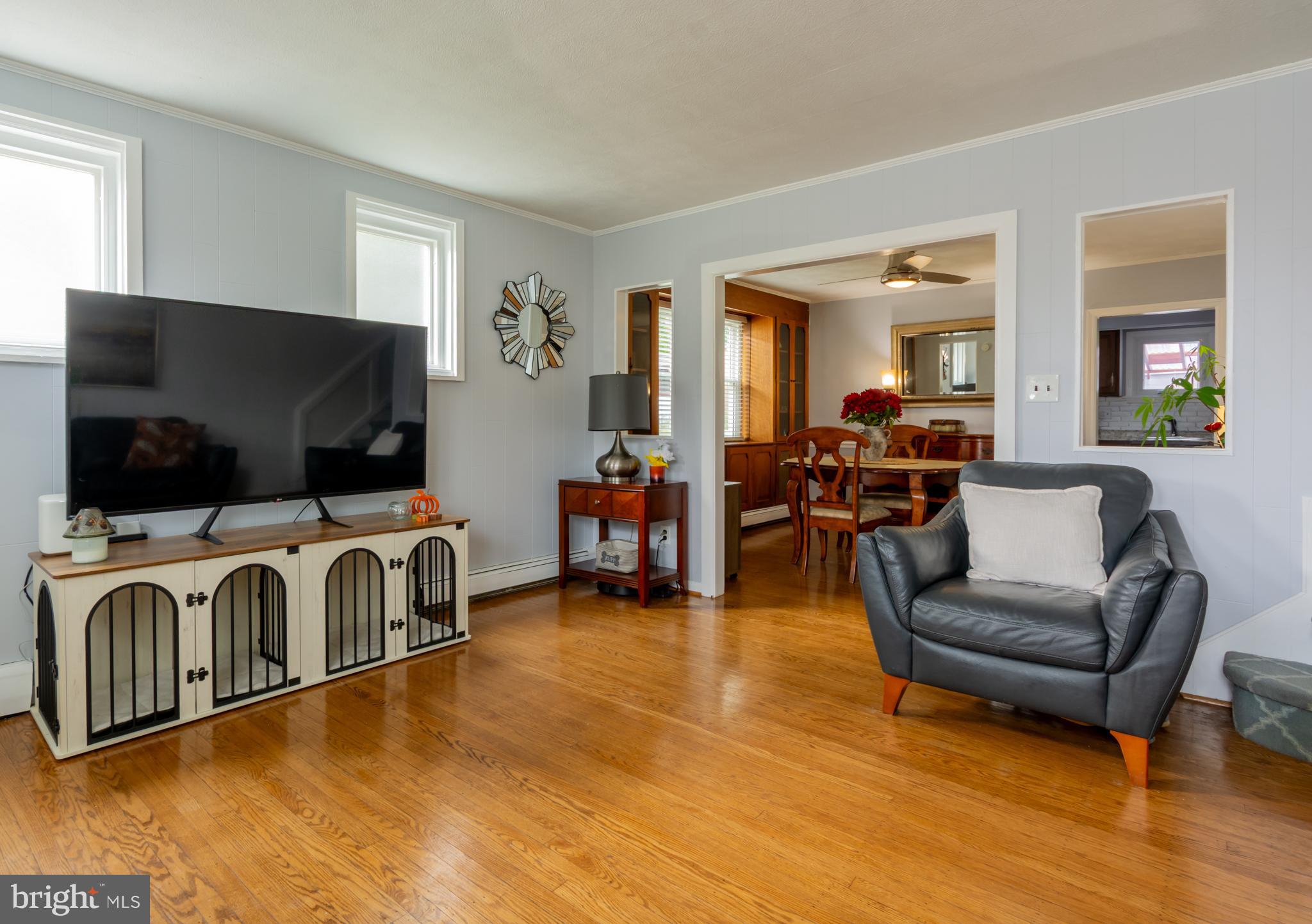 257 W GREENWOOD AVENUE