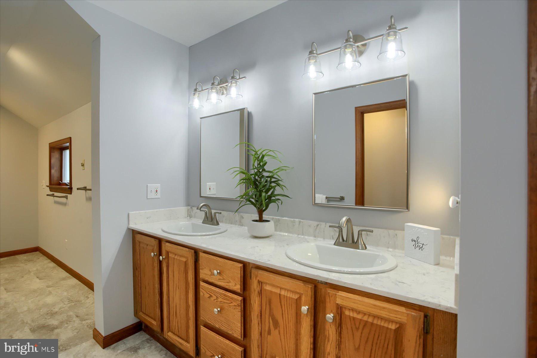 PALMYRA BOROUGH - Residential