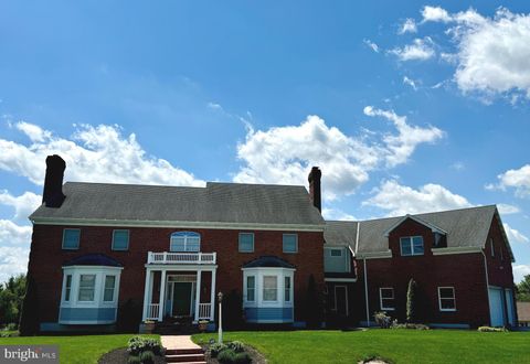 324 W ORCHARD DRIVE PALMYRA PA 17078