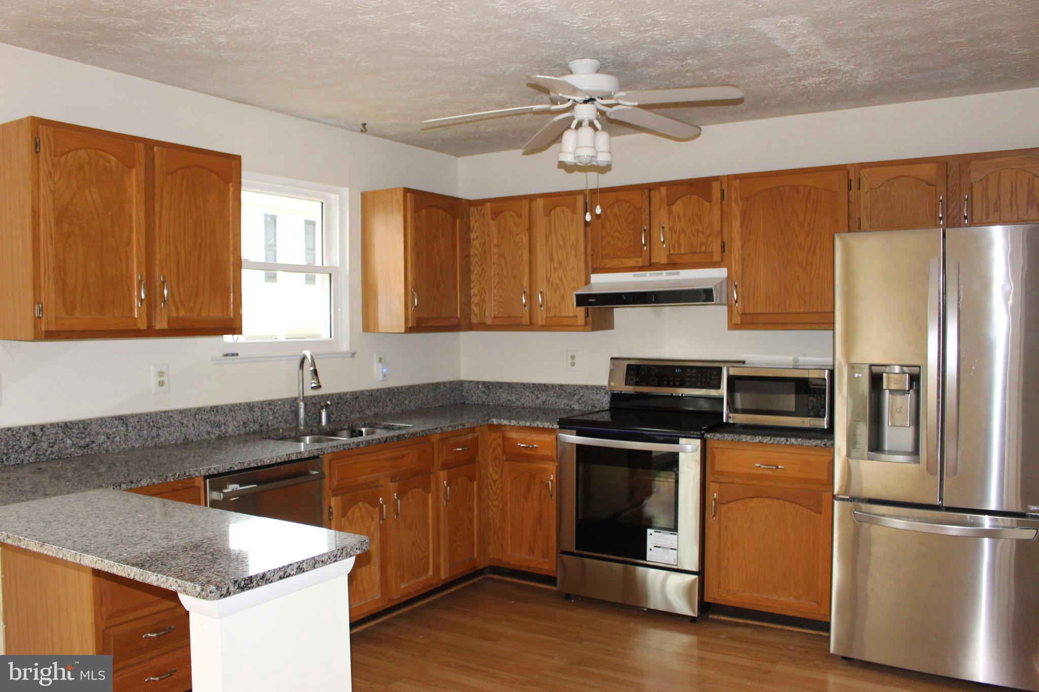 HUNTERS POINTE - Residential