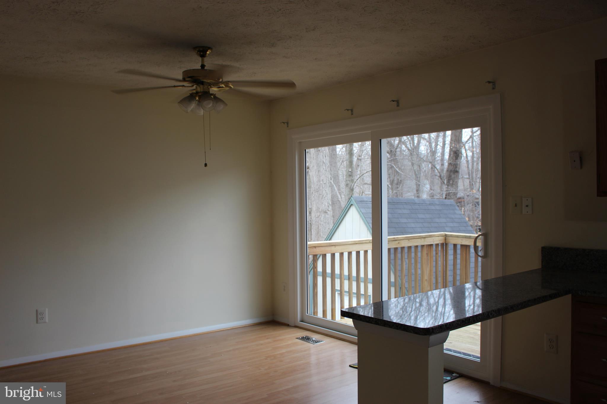 HUNTERS POINTE - Residential