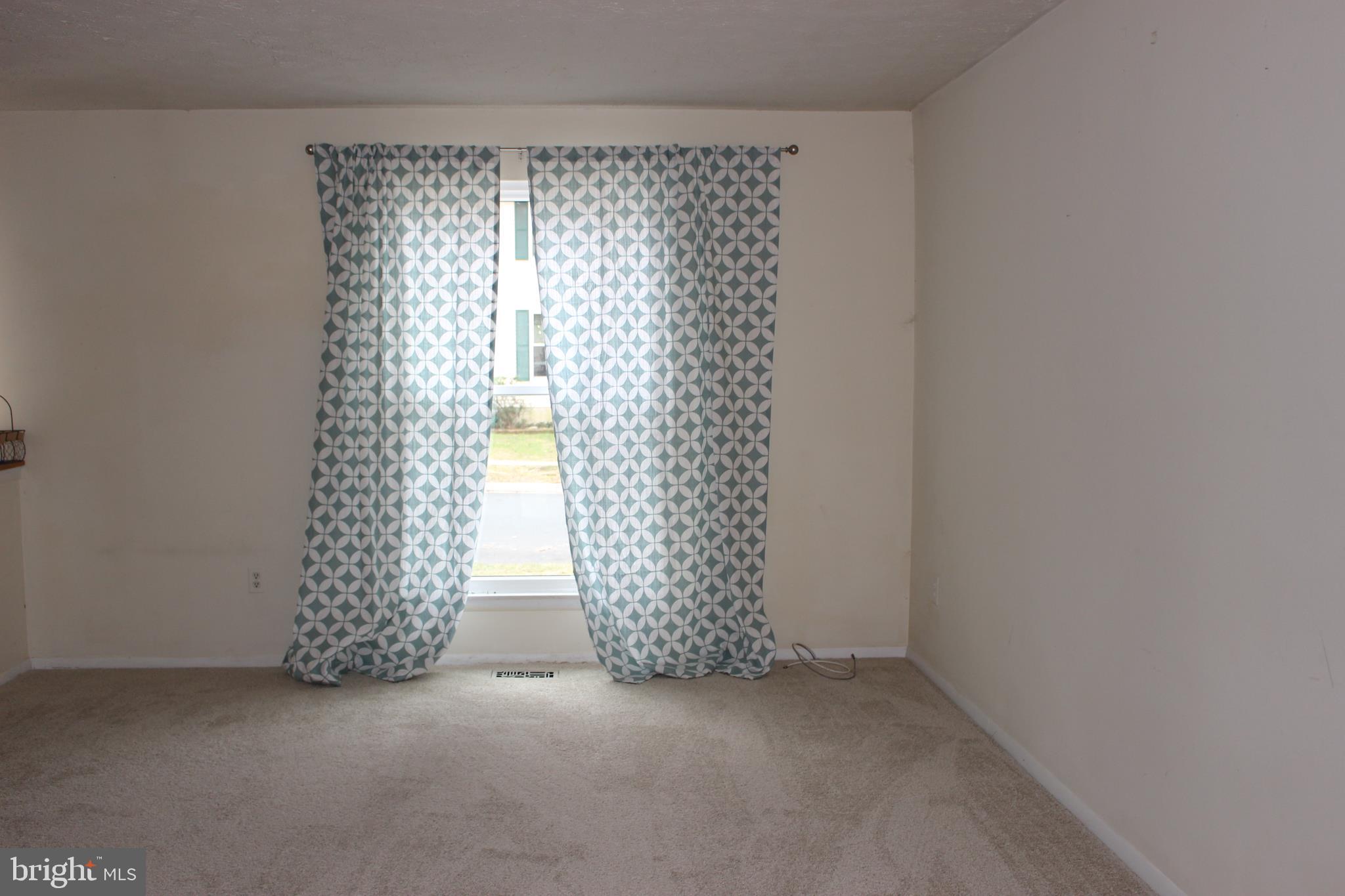 HUNTERS POINTE - Residential