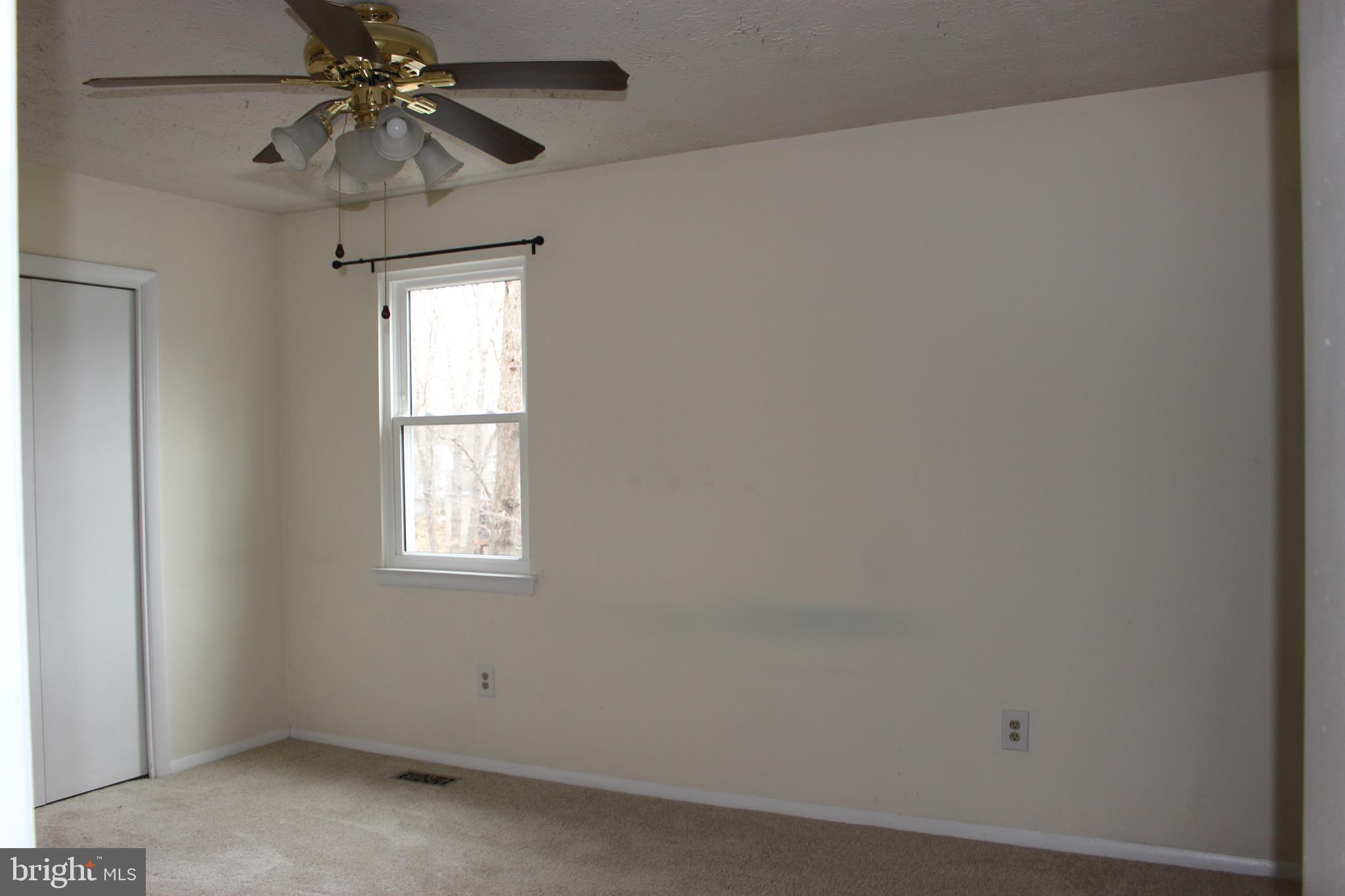 HUNTERS POINTE - Residential