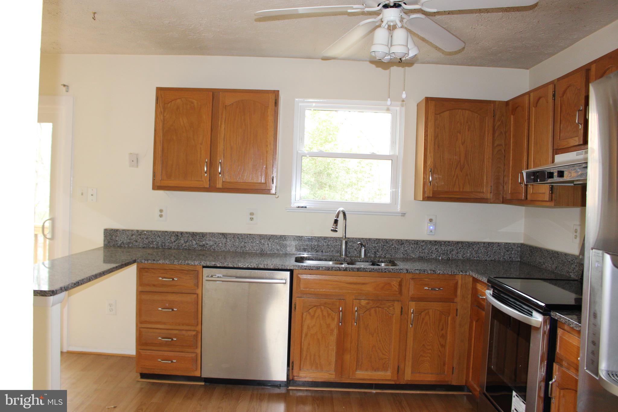 HUNTERS POINTE - Residential