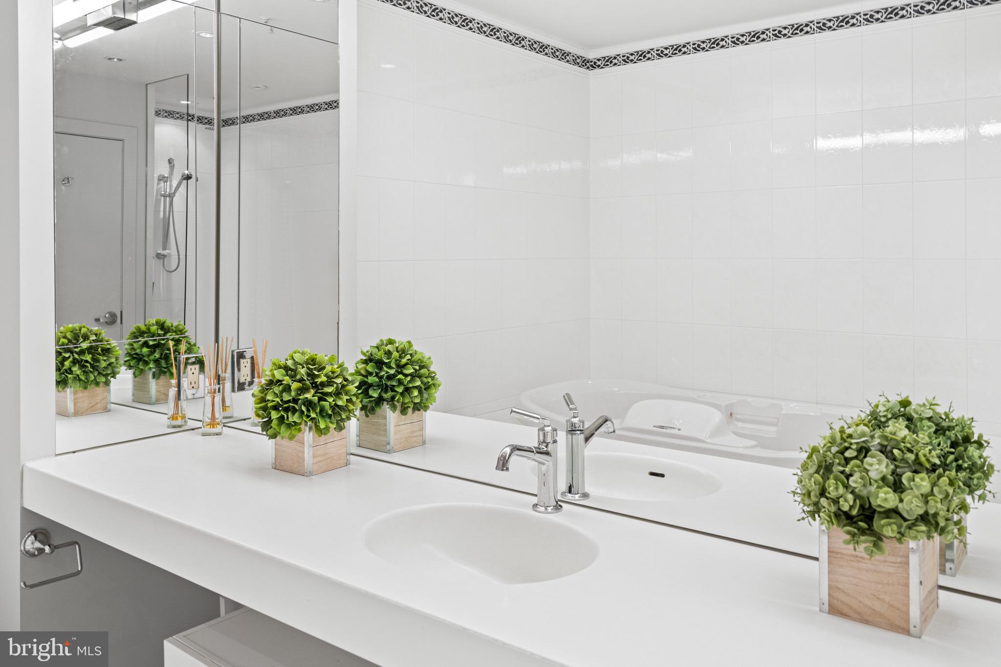 TUSCANY-CANTERBURY - Residential