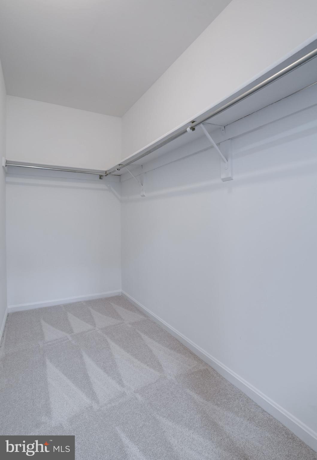 CROSSPOINTE - Residential