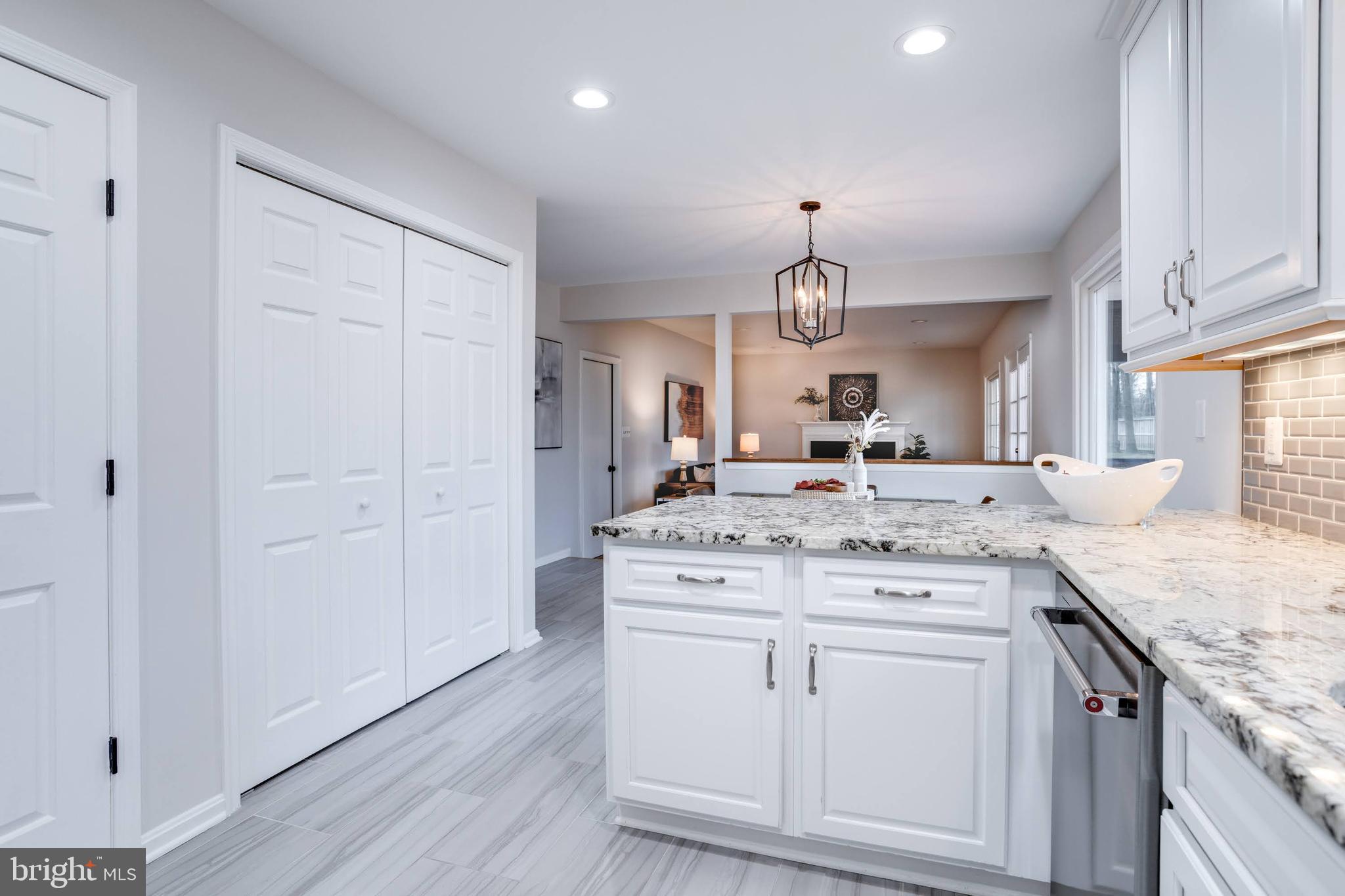 CROSSPOINTE - Residential