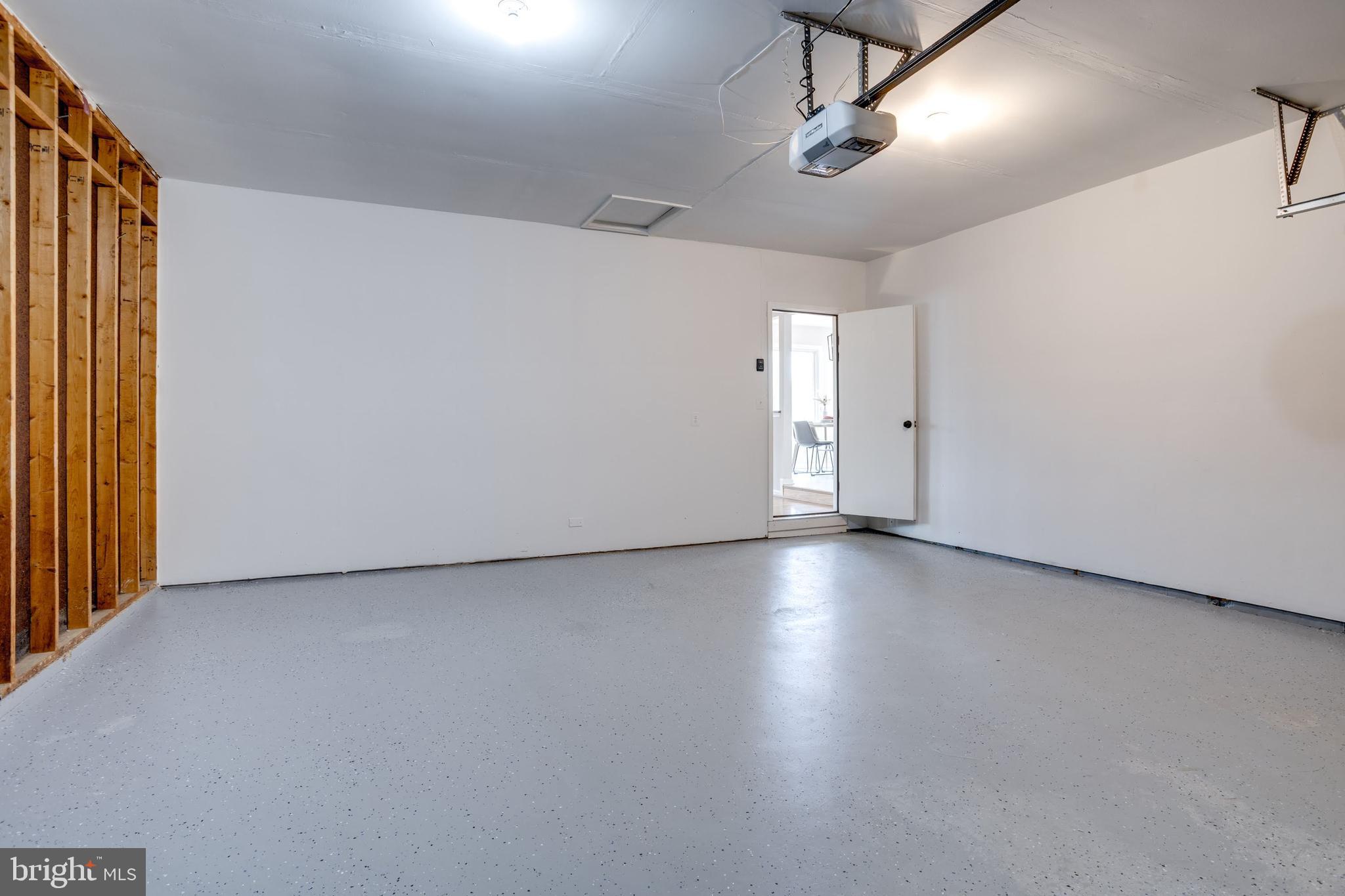 CROSSPOINTE - Residential