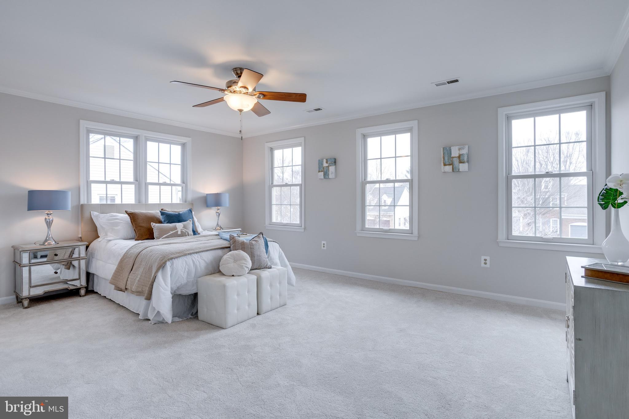 CROSSPOINTE - Residential