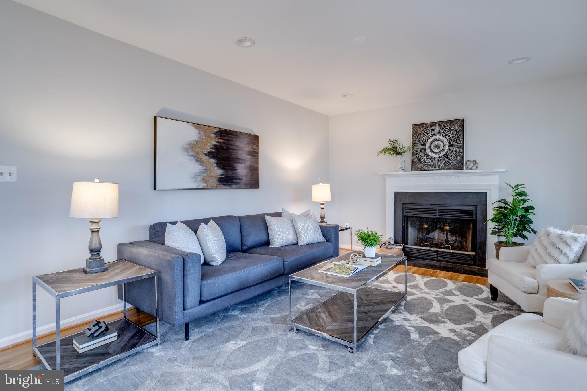 CROSSPOINTE - Residential