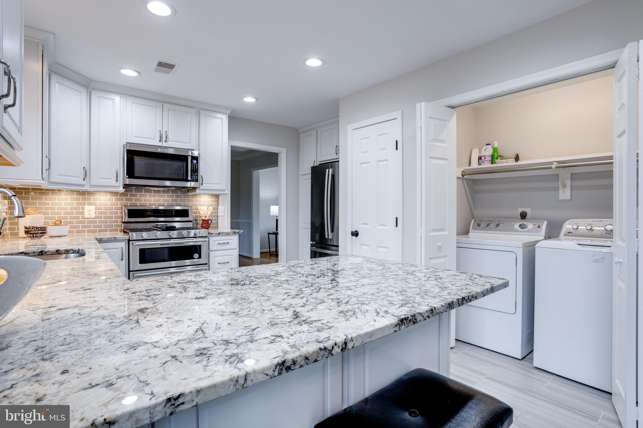 CROSSPOINTE - Residential