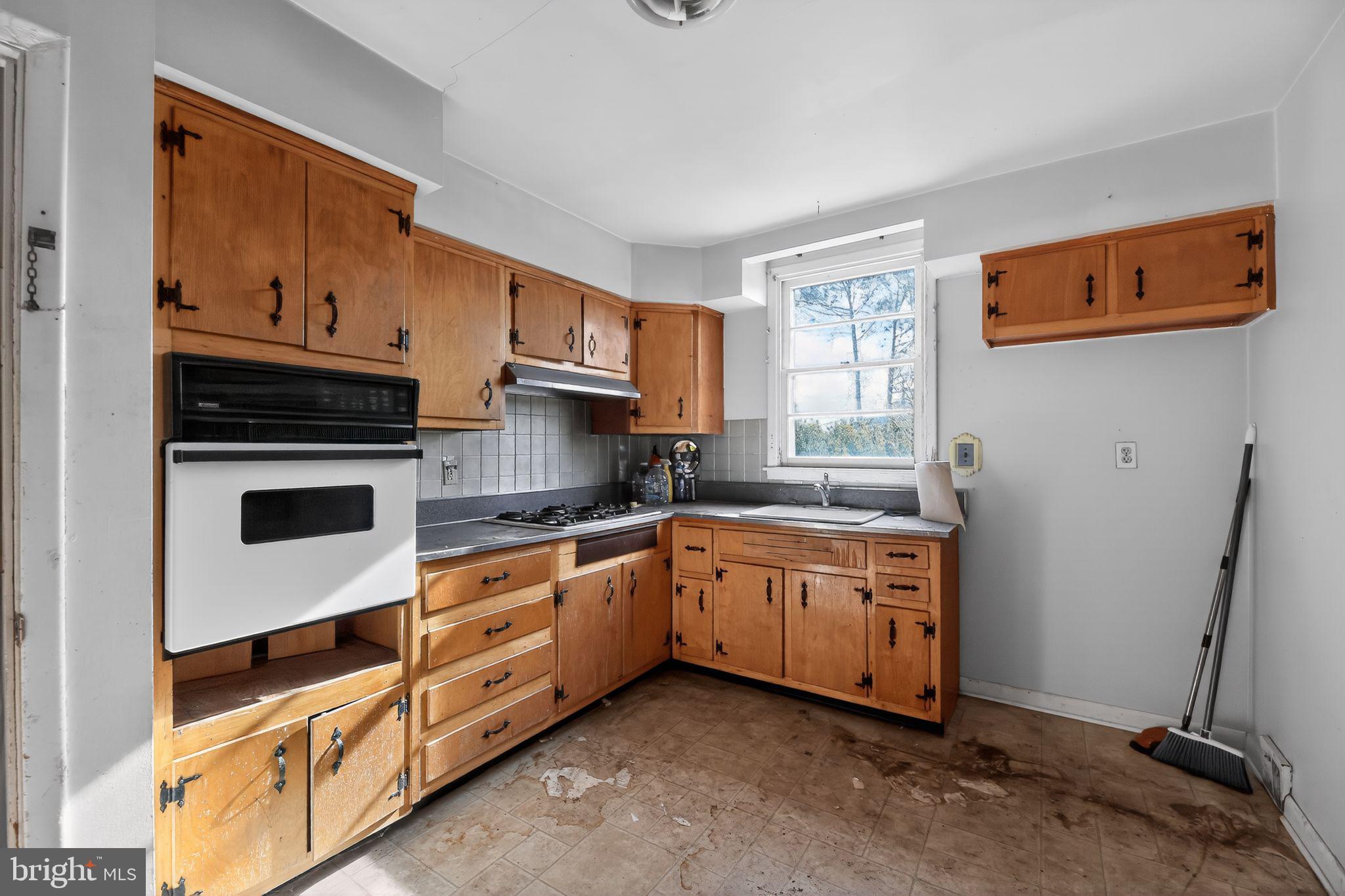 ROSEWOOD PARK - Residential