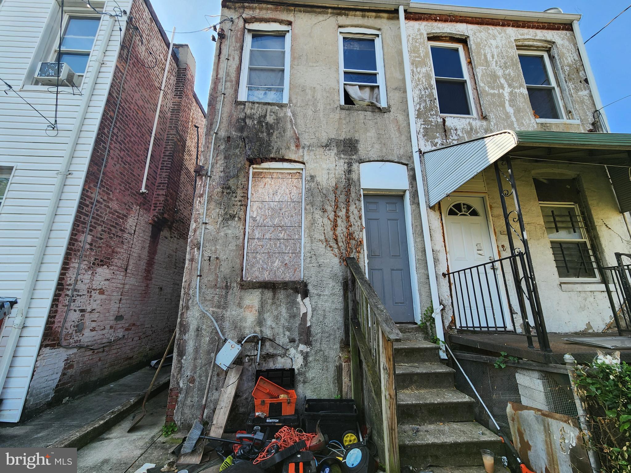 EAST BALTIMORE MIDWAY - Residential