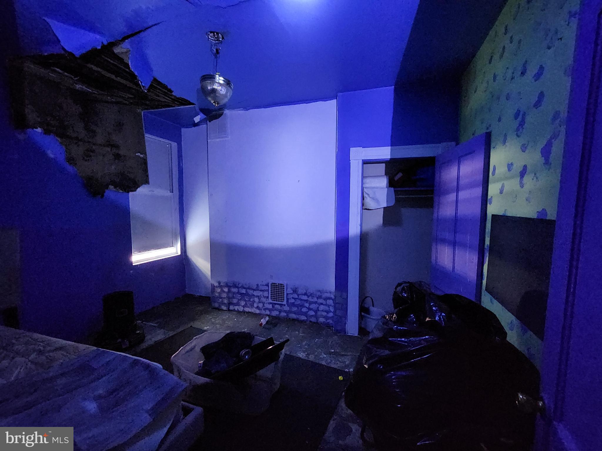 EAST BALTIMORE MIDWAY - Residential