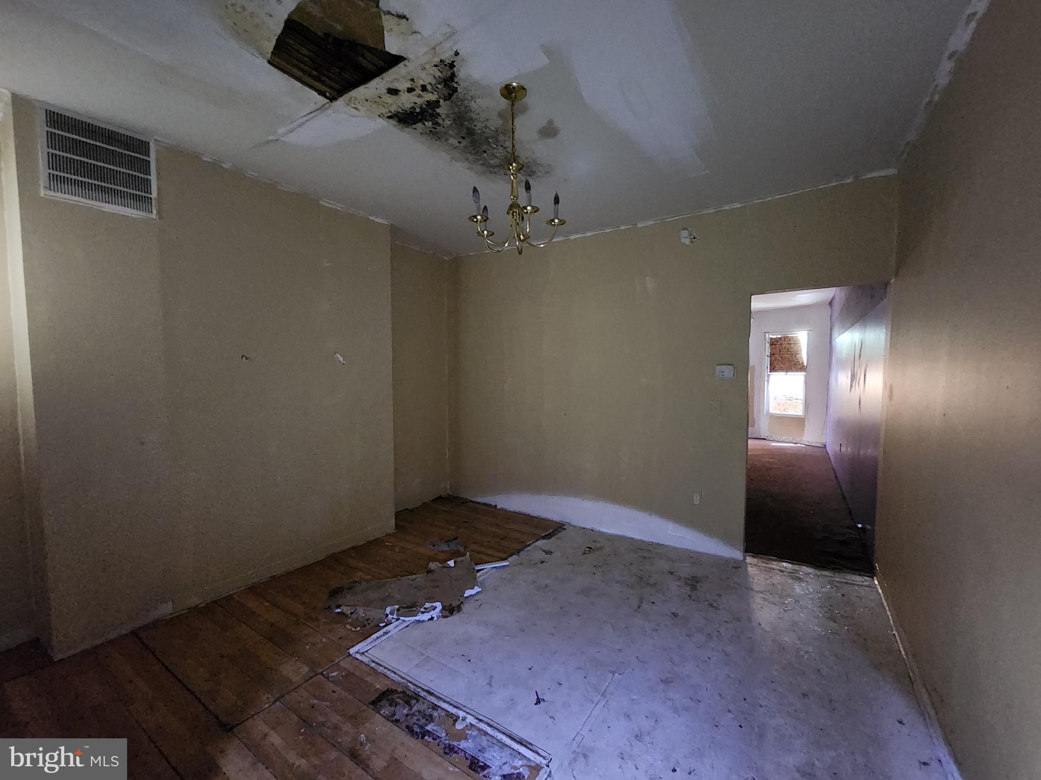 EAST BALTIMORE MIDWAY - Residential