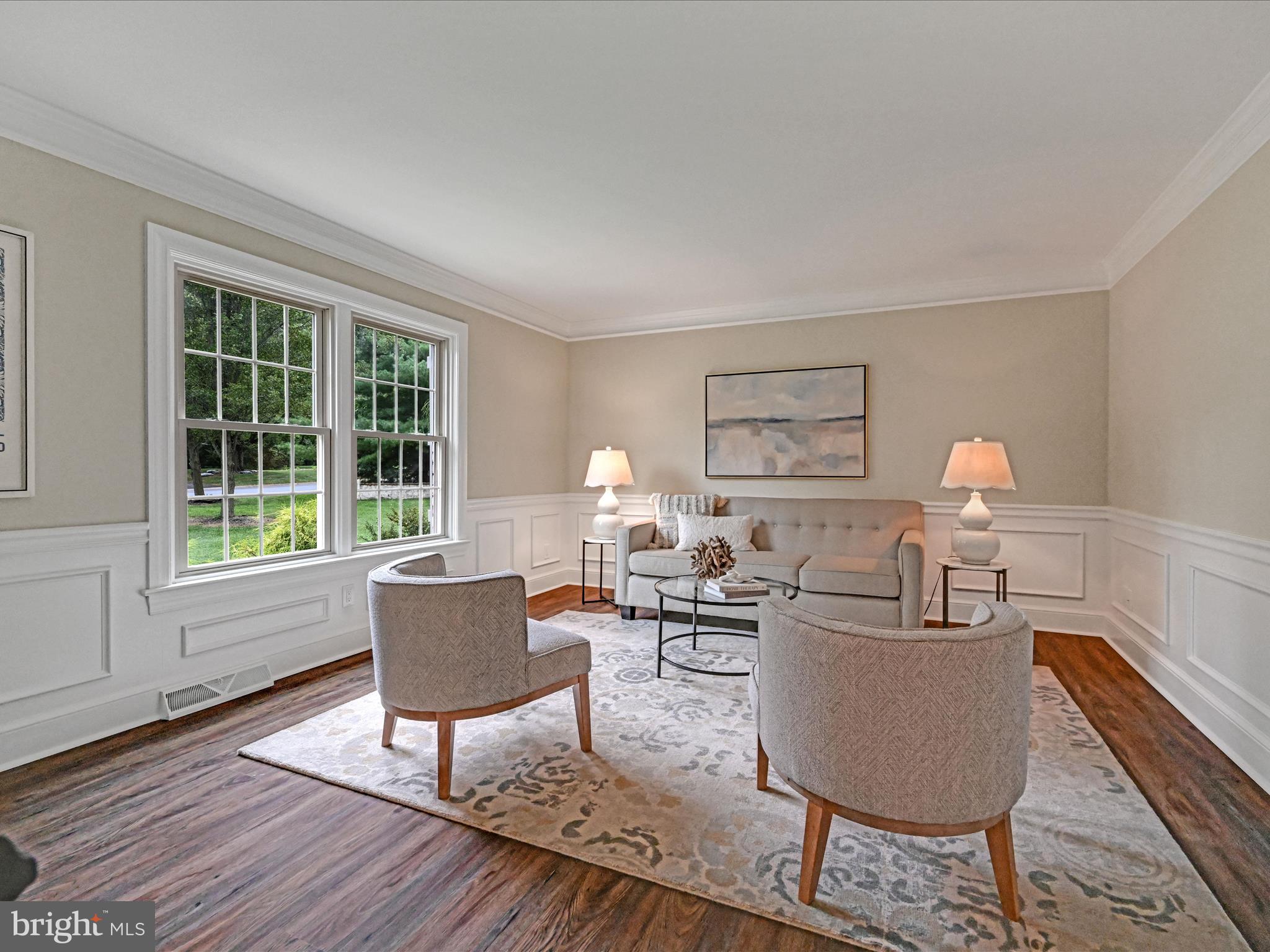 STONEHENGE - Residential