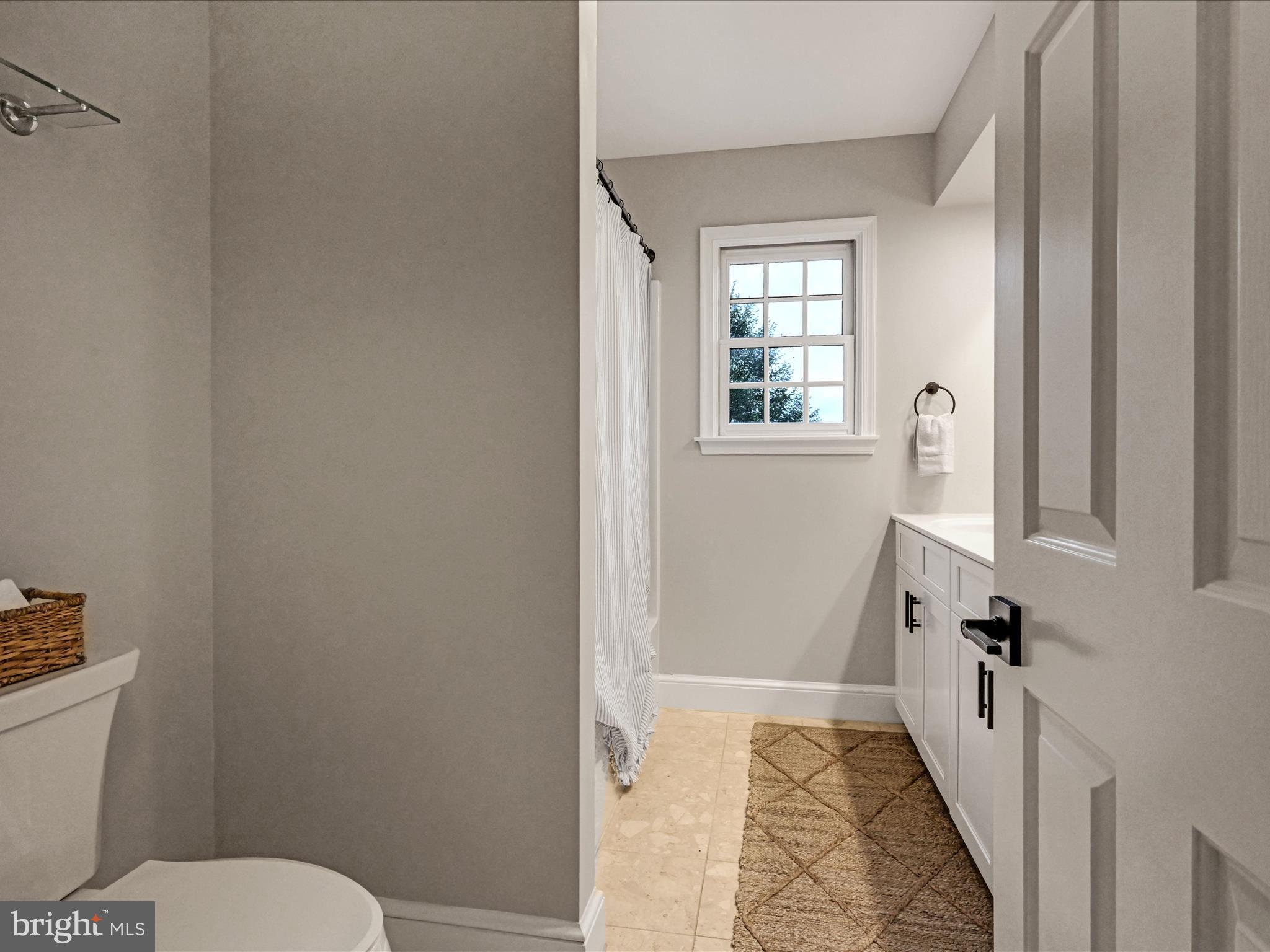 STONEHENGE - Residential