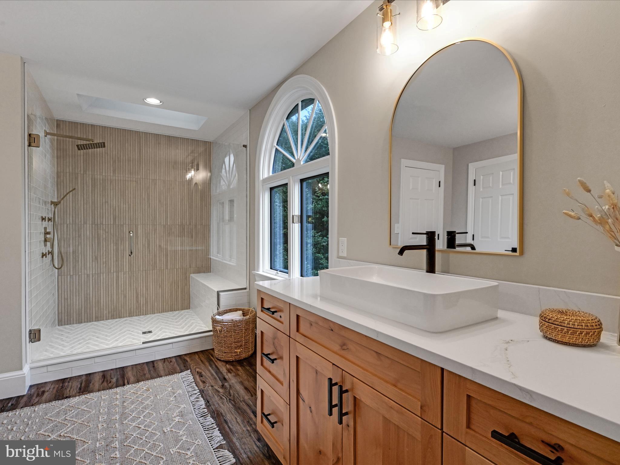 STONEHENGE - Residential