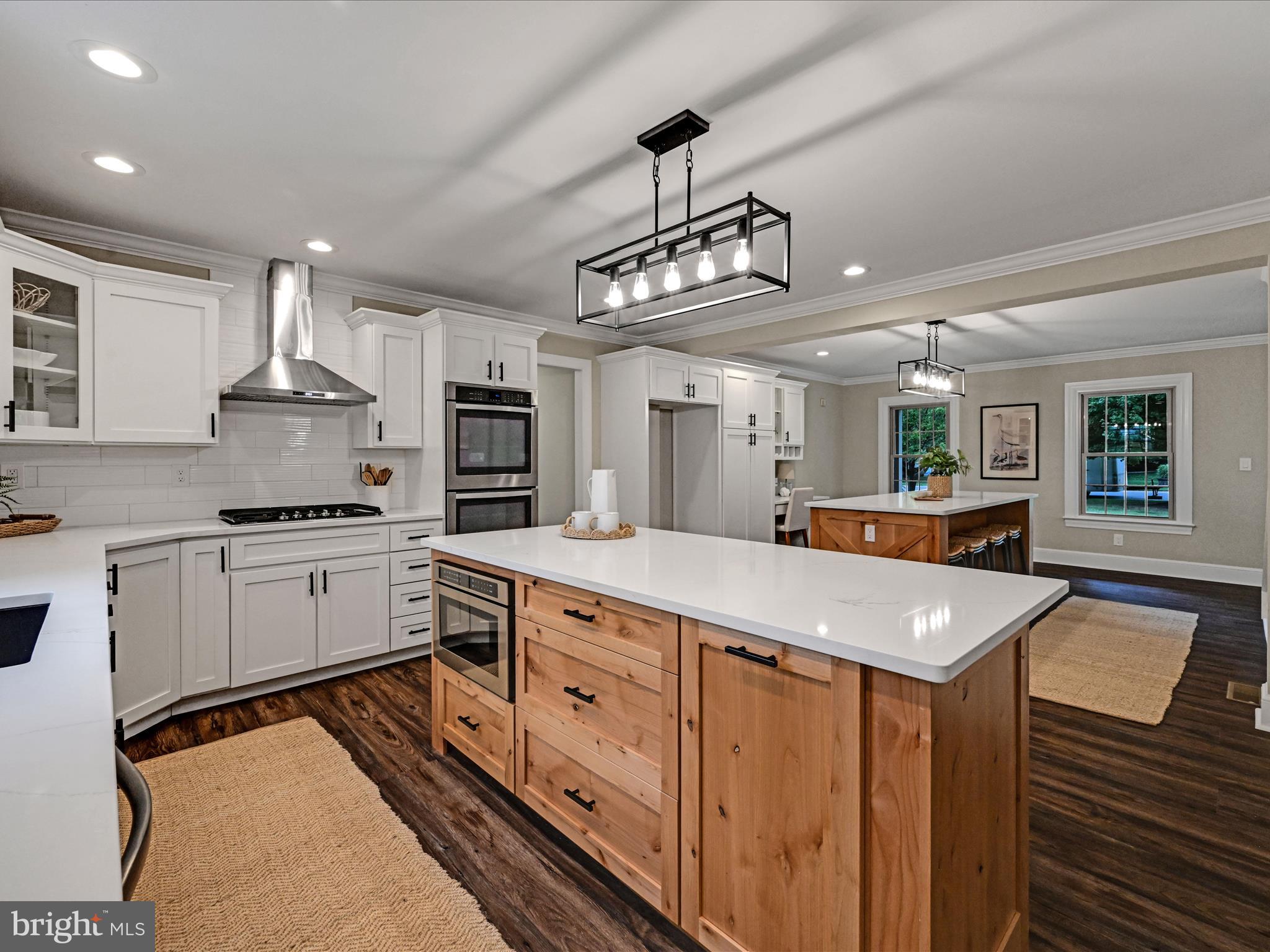 STONEHENGE - Residential