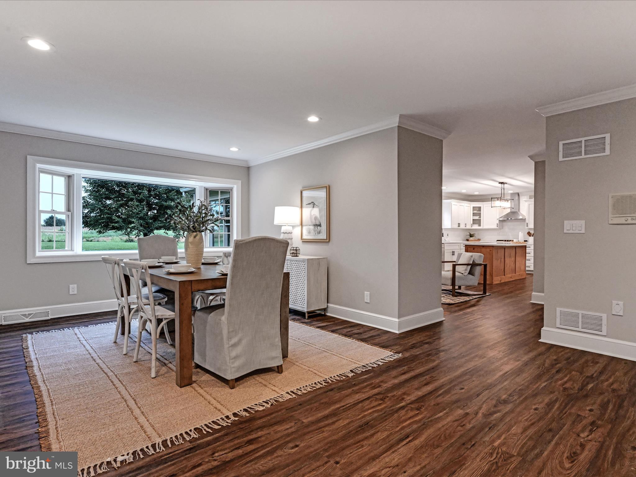 STONEHENGE - Residential