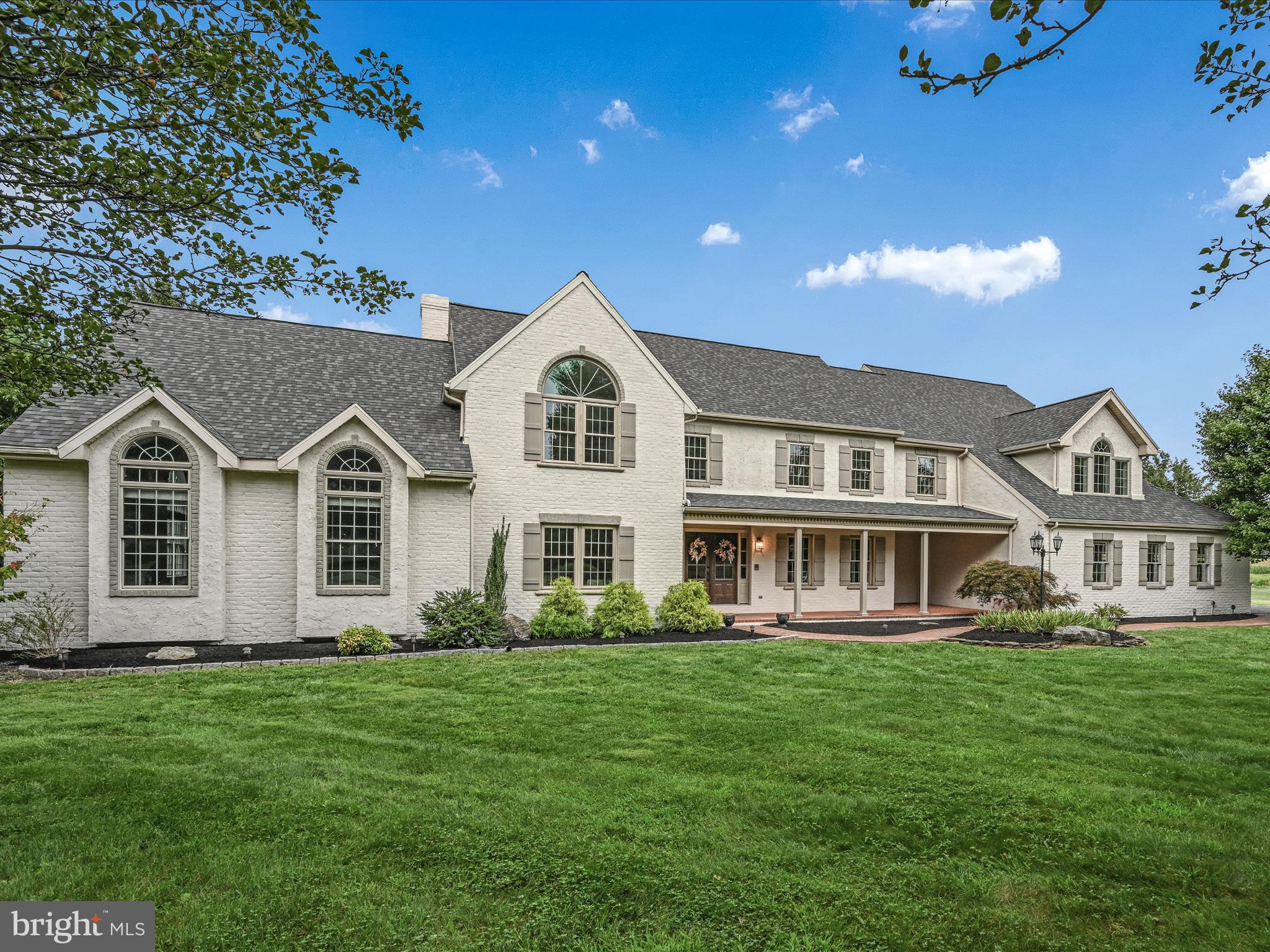 STONEHENGE - Residential