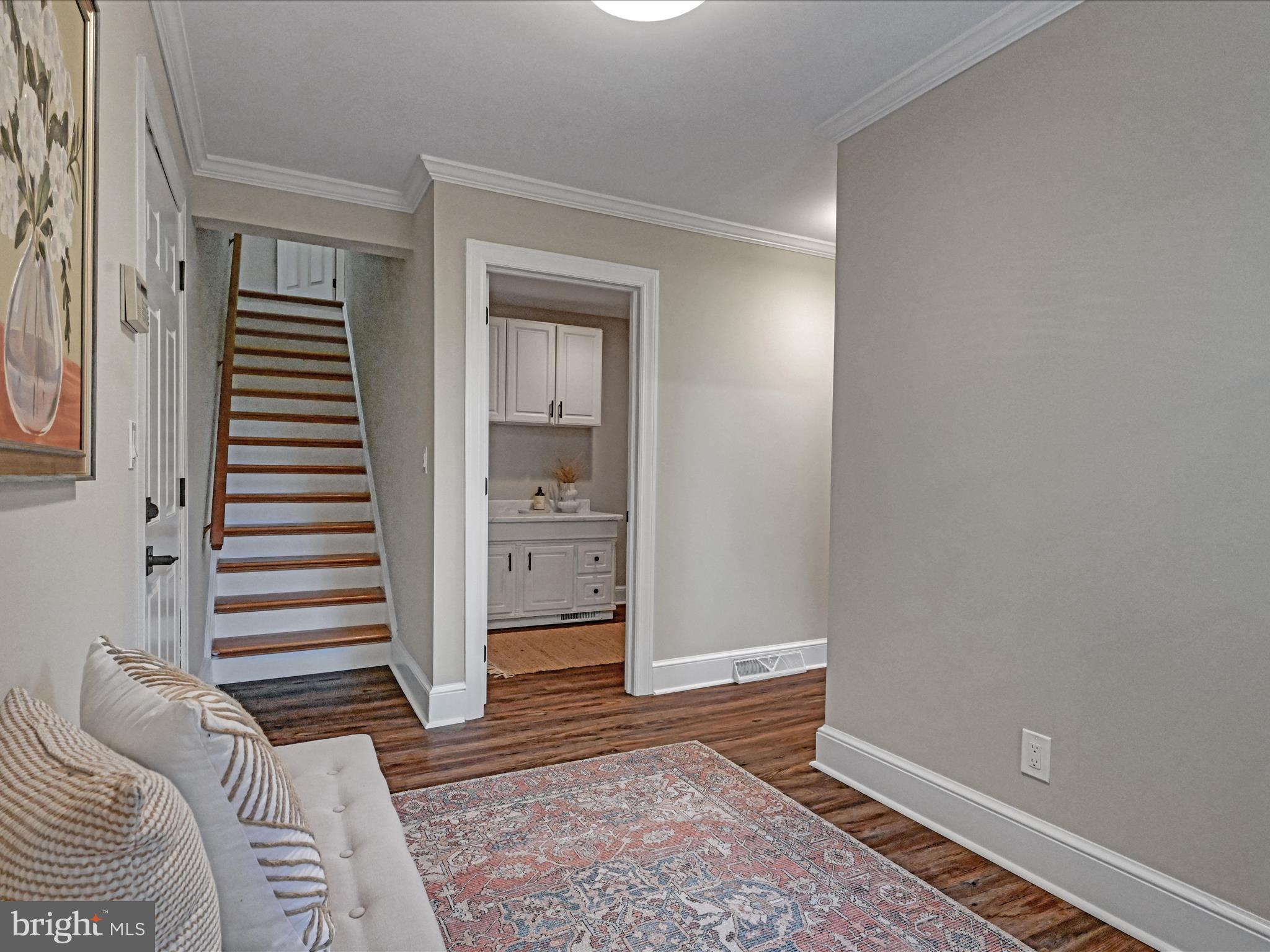 STONEHENGE - Residential