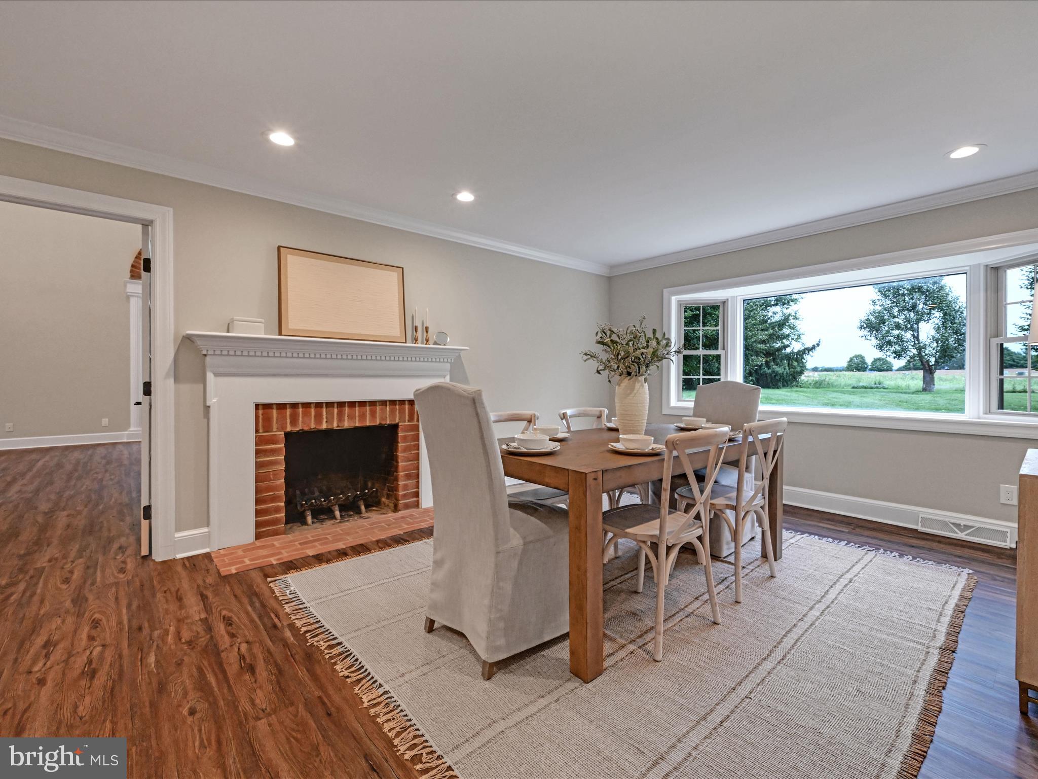 STONEHENGE - Residential