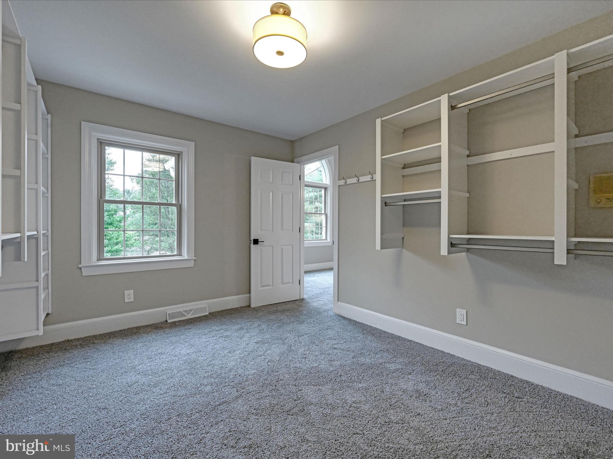 STONEHENGE - Residential