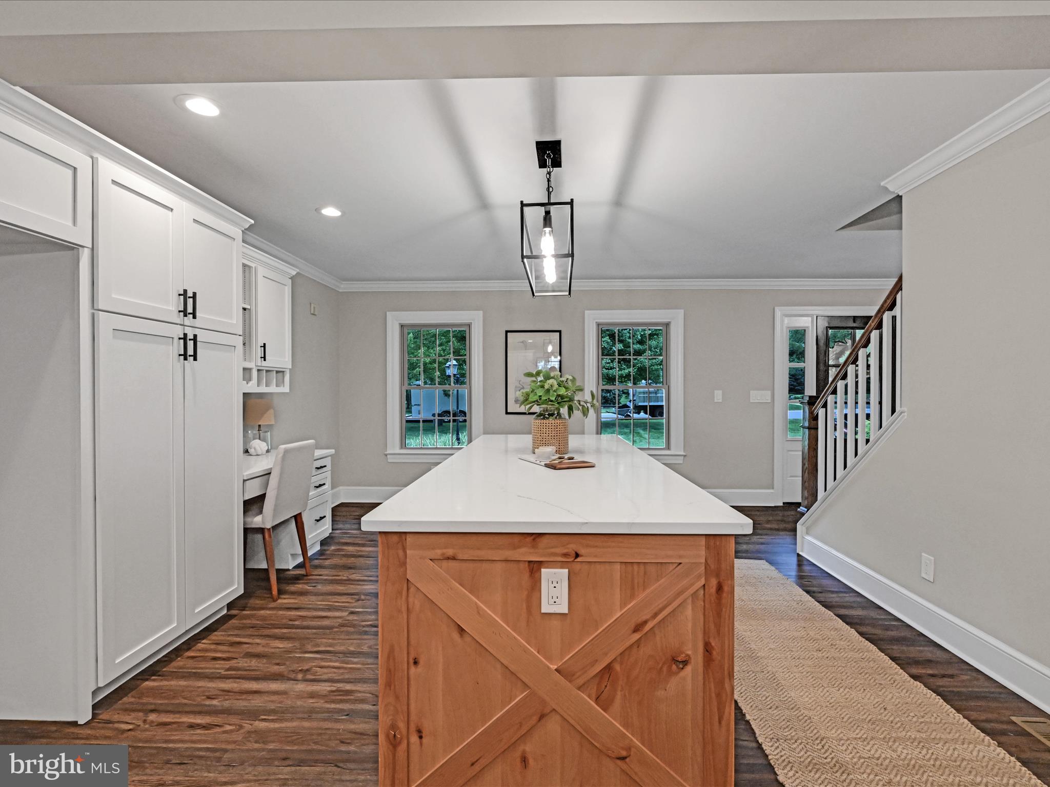 STONEHENGE - Residential