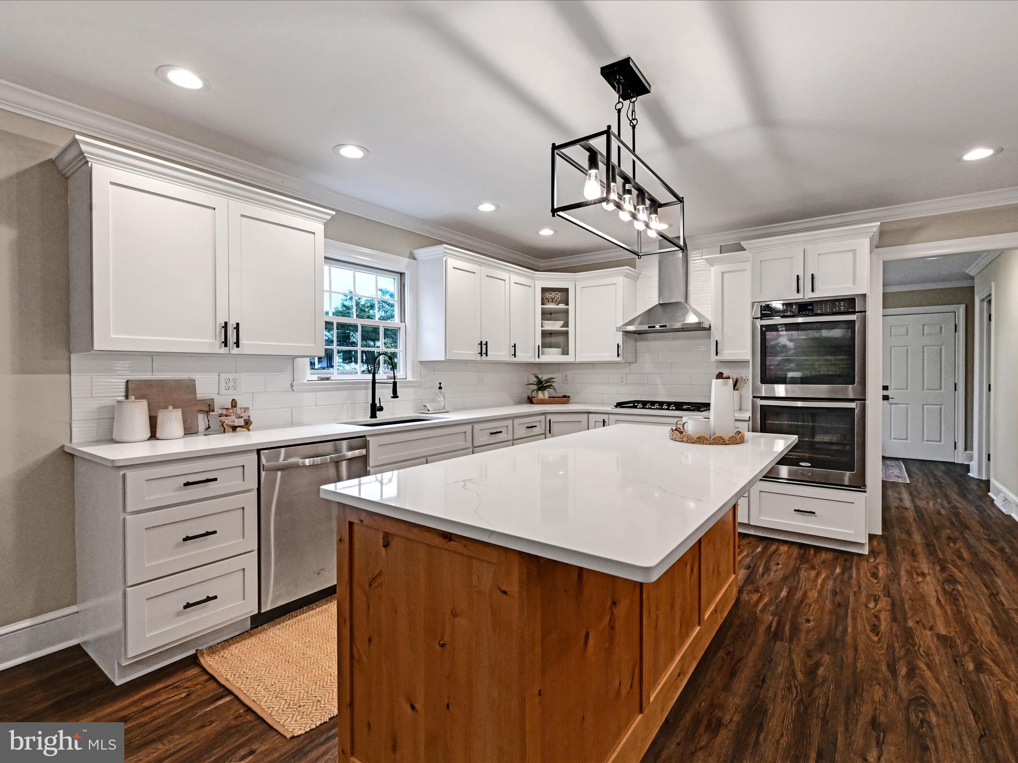 STONEHENGE - Residential