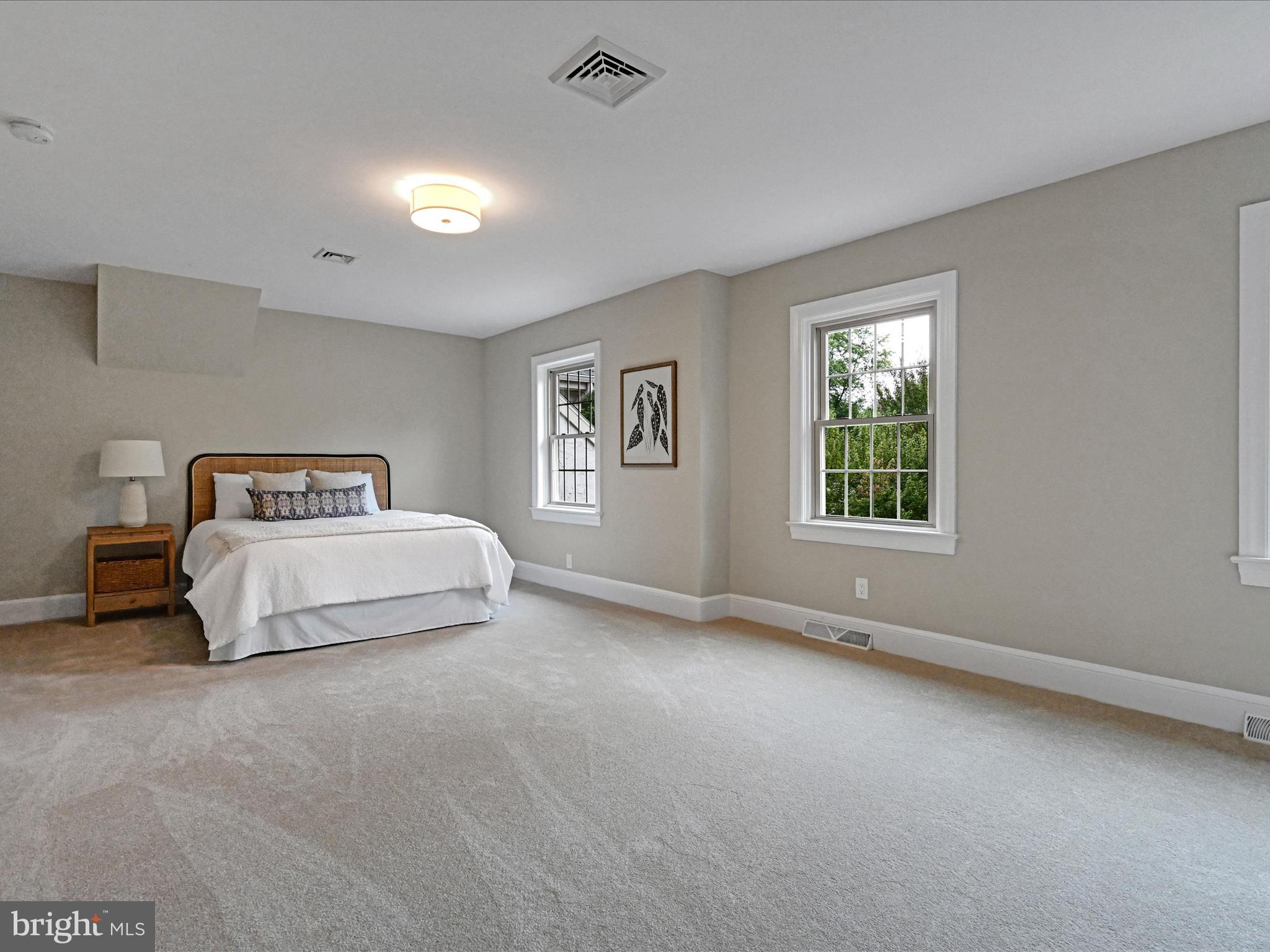 STONEHENGE - Residential